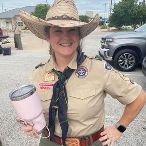 Meet your Posher, Alisha